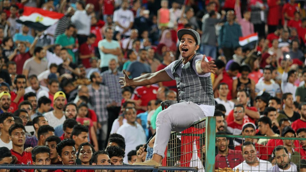 الحكومة المصرية توافق على عودة الجماهير للمدرجات الشهر المقبل لأول مرة منذ 2012