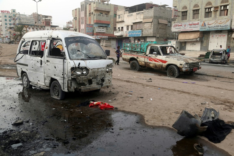 الحكومة اليمنية تنتظر تلقي دعوة لمحادثات السلام