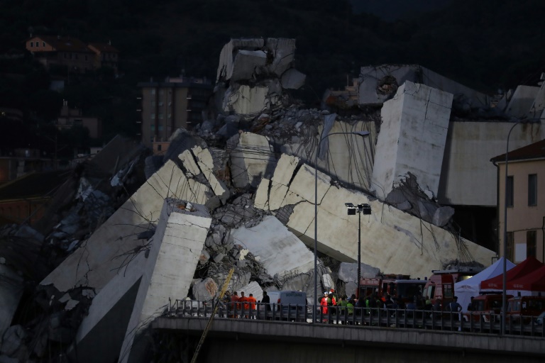 حصيلة ضحايا انهيار الجسر في ايطاليا ترتفع الى 39 قتيلا