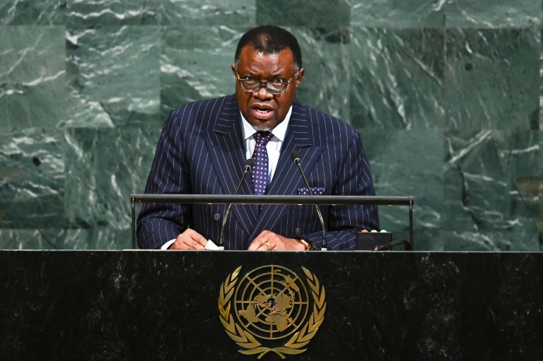 رئيس ناميبيا: يطلبون من الأفارقة ما لا يطلبونه من الآخرين