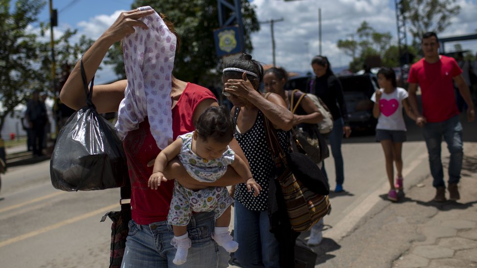 تفاقم أزمة فنزويلا مع فرار المئات يوميا عبر الحدود