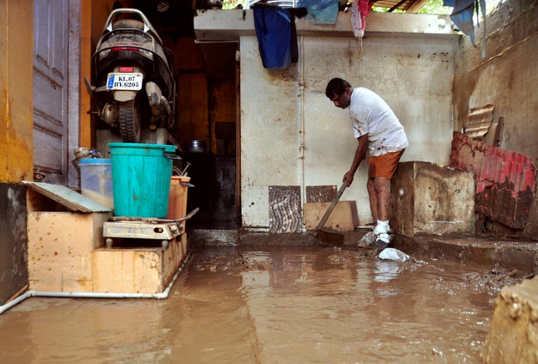 مليون شخص في مخيمات المهجرين بسبب فيضانات جنوب الهند