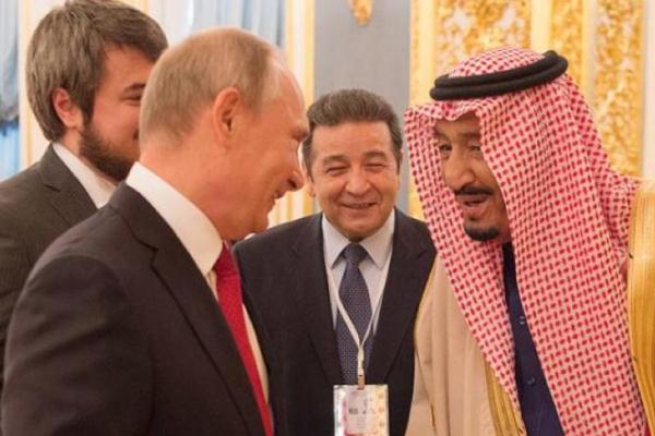 بوتين وحديث مع العاهل السعودي في موسكو في أكتوبر 2017