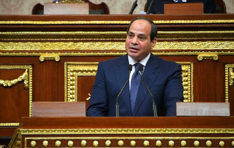 الرئيس المصري يعين محافظين جددا في مناطق مهمة