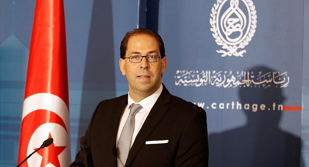 رئيس الحكومة التونسية يقيل وزير الطاقة بتهمة فساد
