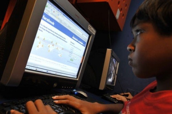 اتهام فايسبوك بالتقاعس عن حماية خصوصية الاطفال