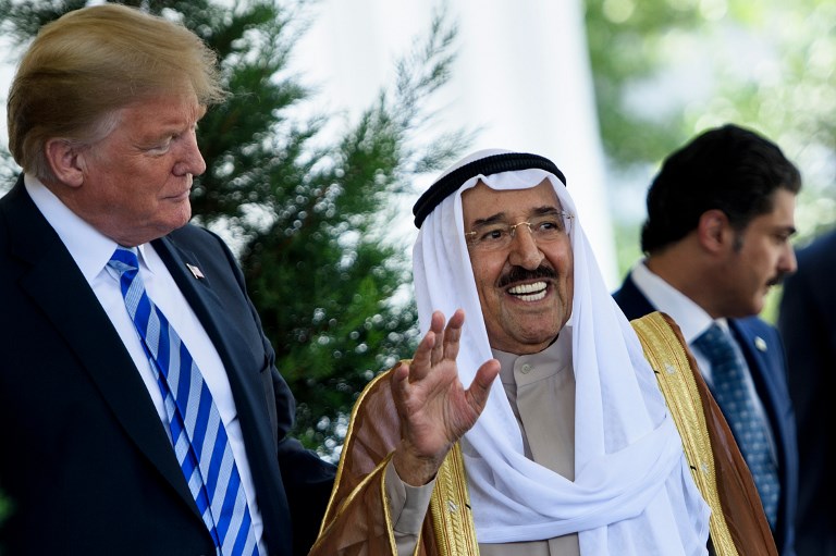الرئيس الأميركي مستقبلا أمير الكويت في البيت الأبيض