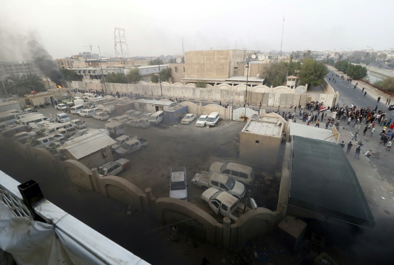 مقتل متظاهر وإصابة 25 آخرين في البصرة