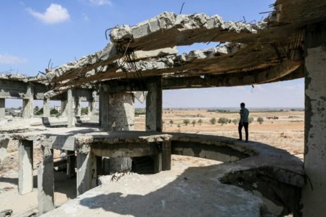 مطار غزة رمز لتحطم حلم السلام بعد أوسلو