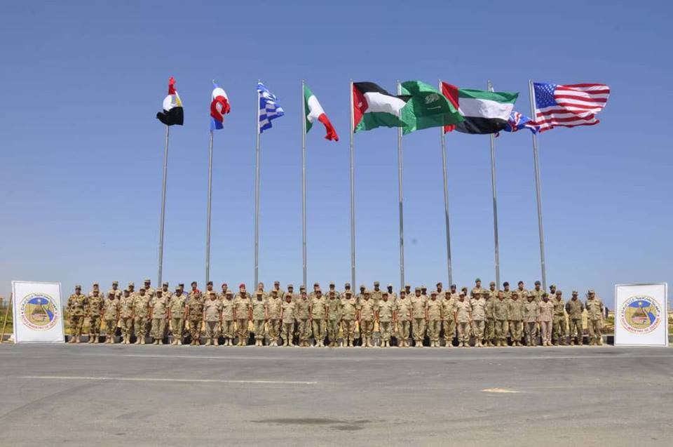 قوات من دول مختلفة تشارك في مناورات النجم الساطع 2018