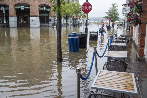 بلدية واشنطن تعلن الطوارئ تحسبا لمرور الاعصار فلورنس