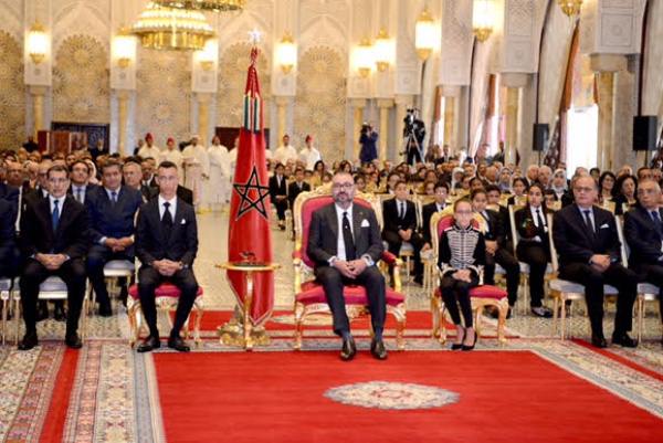 العاهل المغربي لدى ترؤسه الاثنين حفل تقديم البرنامج التنفيذي لدعم التمدرس والحصيلة المرحلية لتنفيذ إصلاح التربية والتكوين في القصر الملكي بالرباط ( ماب) 