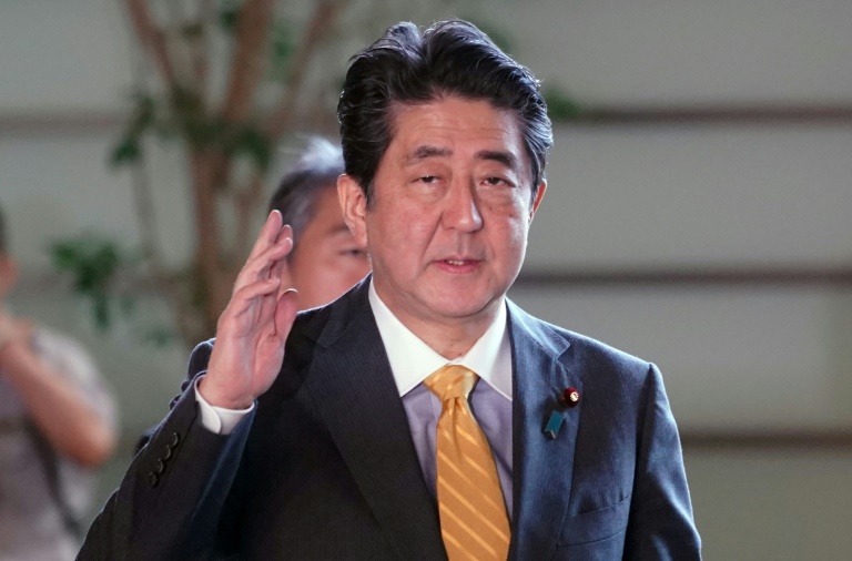  رئيس الوزراء الياباني يبدي استعداده لعقد قمة مع الزعيم الكوري الشمالي