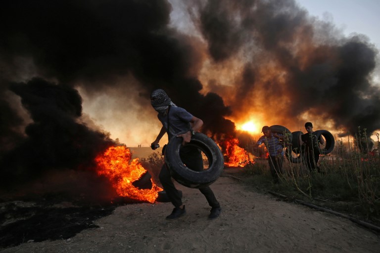جانب من الاشتباكات قرب حدود قطاع غزة 