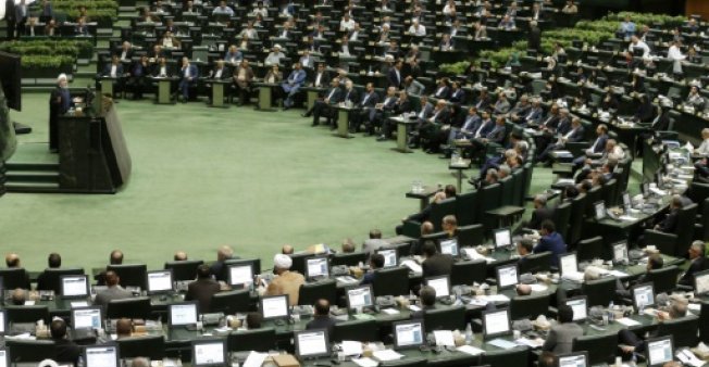 البرلمان الإيراني يقر مشروع قانون لمكافحة تمويل الإرهاب