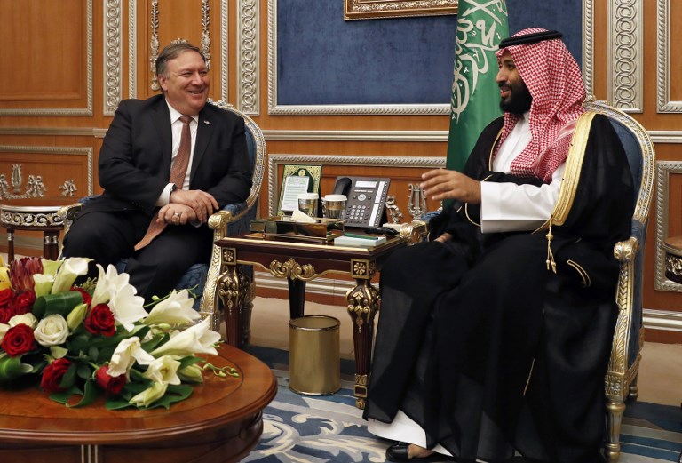 الأمير محمد بن سلمان محادثا بومبيو في الرياض