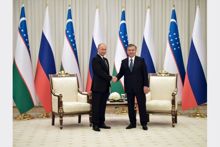 روسيا وأوزبكستان تعززان تقاربهما بمناسبة زيارة بوتين