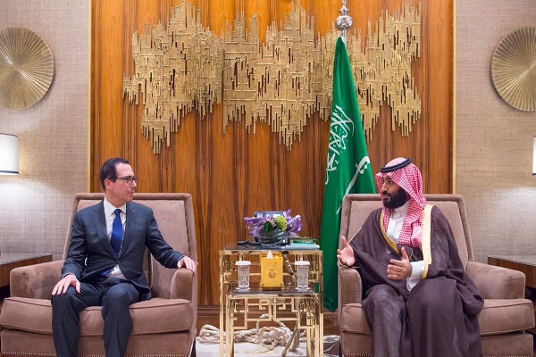 ولي العهد السعودي خلال استقباله وزير الخزانة الأميركية