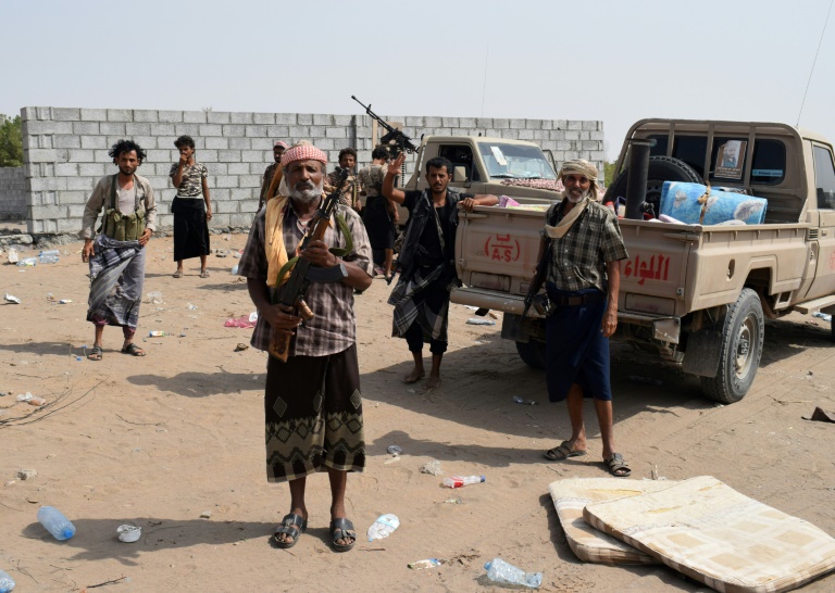 مقتل حوثيين وموالين للحكومة إثر تواصل المعارك في الحديدة