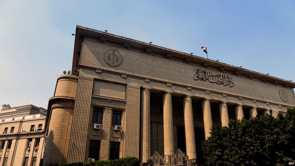 أحكام بالسجن في مصر لـ65 متّهماً بتأسيس خليّة إرهابية