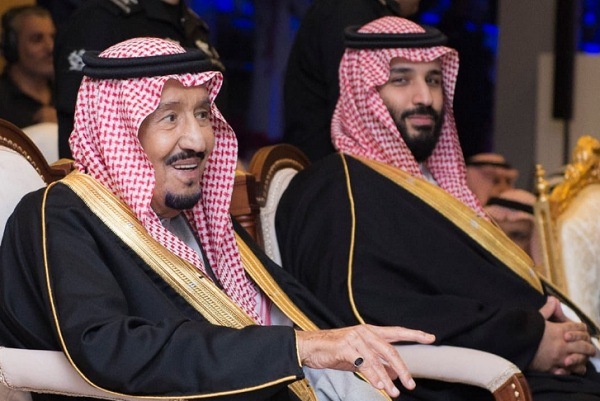العاهل السعودي الملك سلمان بن عبدالعزيز وولي العهد الأمير محمد بن سلمان