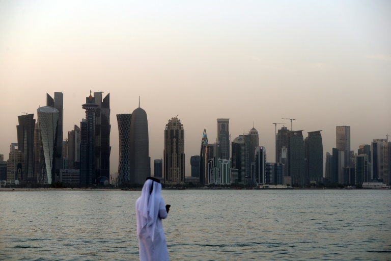 أمير قطر يحذّر من آثار أزمة الخليج ويعتبر أن مجلس التعاون 