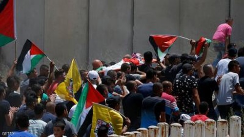 تشييع فلسطيني في الضفة الغربية كانت جثته محتجزة لدى إسرائيل