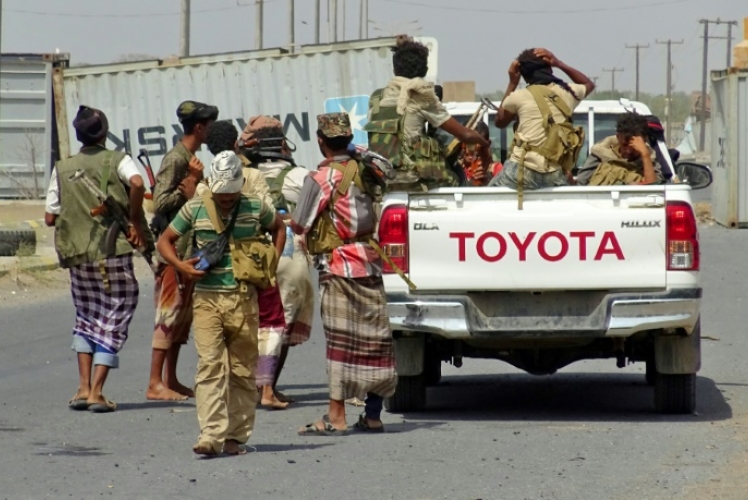 جهود دبلوماسية لوقف حرب اليمن ومواجهات الحديدة تتراجع