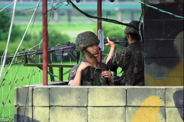 الكوريتان تبدآن بإزالة مواقع مراقبة حدودية