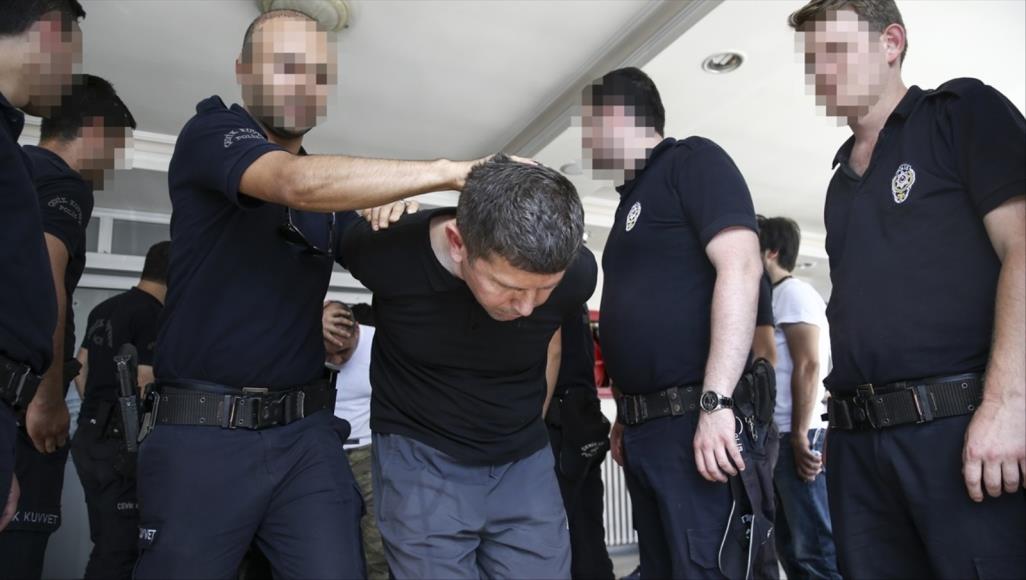 الشرطة التركية تعتقل أكاديميين في إطار تحقيقات محاولة الانقلاب