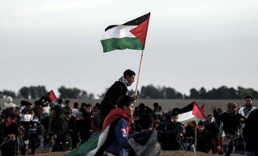 إصابة 14 فلسطينيا في مواجهات قرب حدود غزة