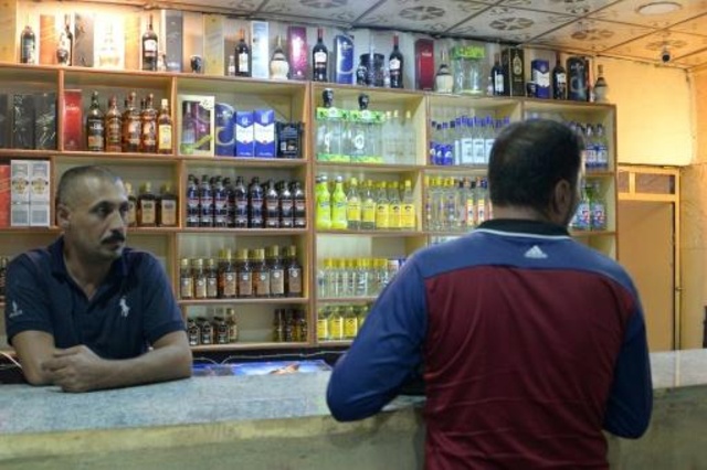 متاجر بيع الكحول تعود إلى الموصل بعد دحر داعش