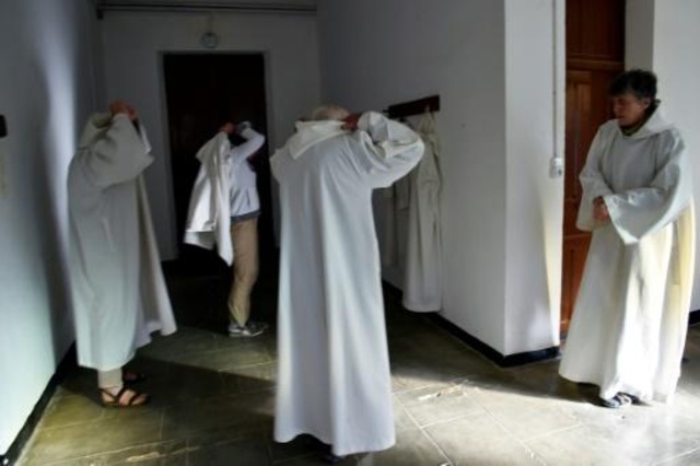 الكنسية الكاثوليكية تطوّب في وهران 19 راهبًا