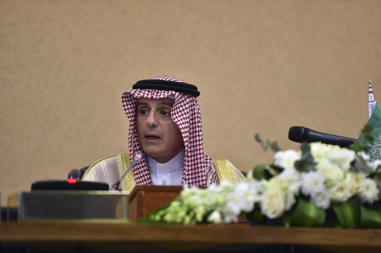 عادل الجبير خلال مؤتمر صحافي في ختام القمة الخليجية يوم الثلاثاء