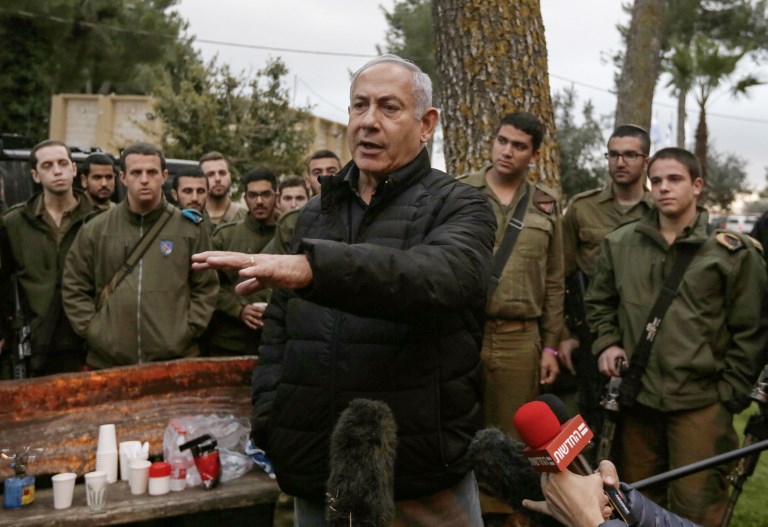 نتانياهو يحذر حزب الله من 