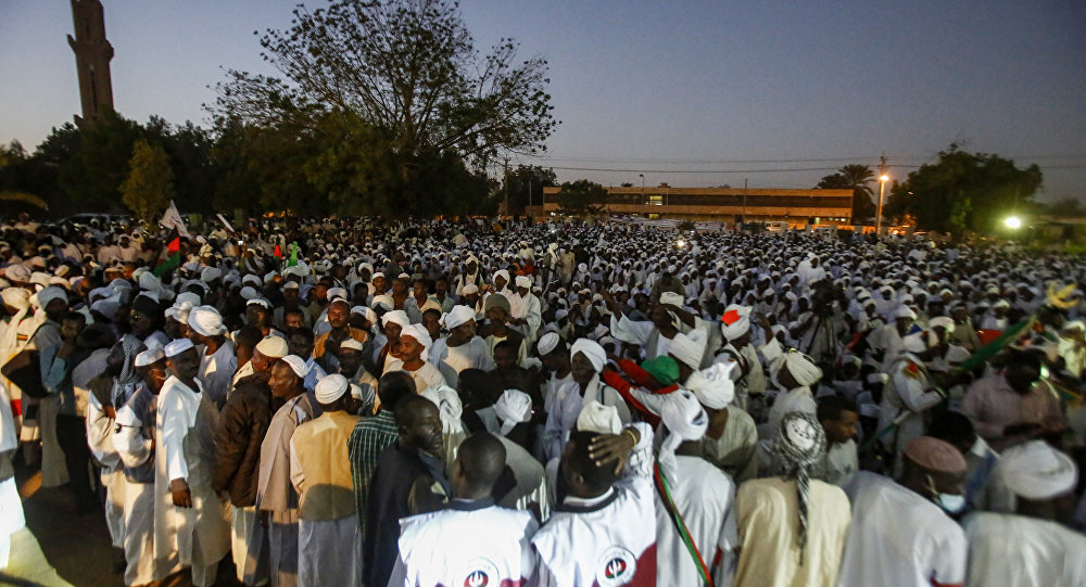 الرئيس السوداني يعين واليا جديدا للقضارف التي شهدت احتجاجات