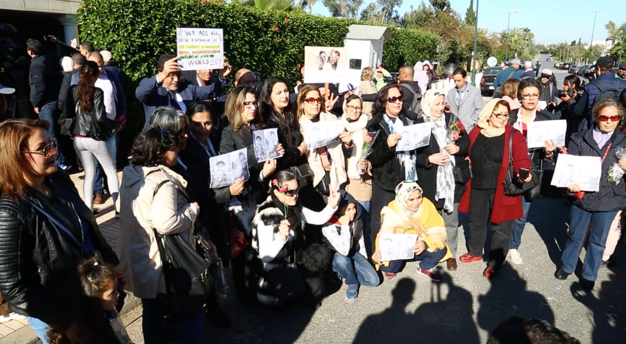 استنكار مغربي لحادث إمليل في وقفة تضامنية أمام سفارتي النرويج والدنمارك