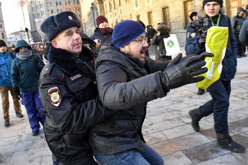 اعتقال سبعة متظاهرين أمام مقر الاستخبارات الروسية في موسكو