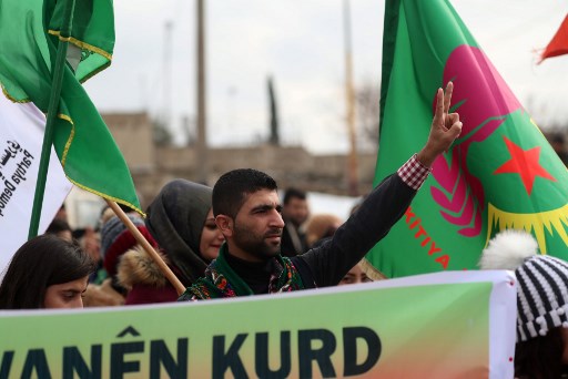أكراد سوريا من التهميش إلى إدارة ذاتية مهددة