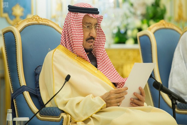 الملك سلمان بن عبد العزيز خلال إلقاء كلمته أمام ضيوف الجنادرية
