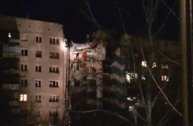 تعليق عمليات البحث عن مفقودين في مبنى في روسيا شهد انفجارا نتيجة تسرب الغاز