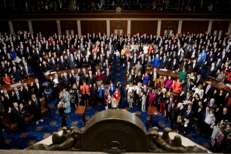 مجلس النواب الأميركي يقرّ نصّين لإنهاء الإغلاق الحكومي
