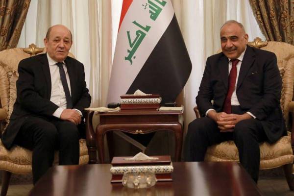 عبد المهدي مجتمعا في بغداد مع لودريان وزير الخارجية الفرنسي