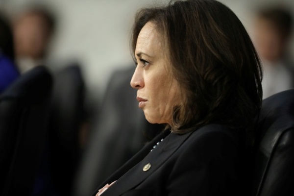 عضو مجلس الشيوخ كمالا هاريس في واشنطن في 15 يناير 2019 