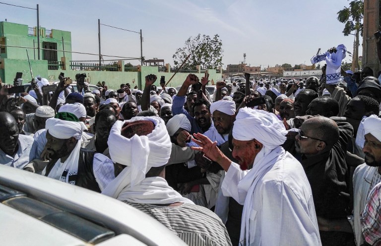 الصادق المهدي يؤيد دعوات المتظاهرين في السودان 