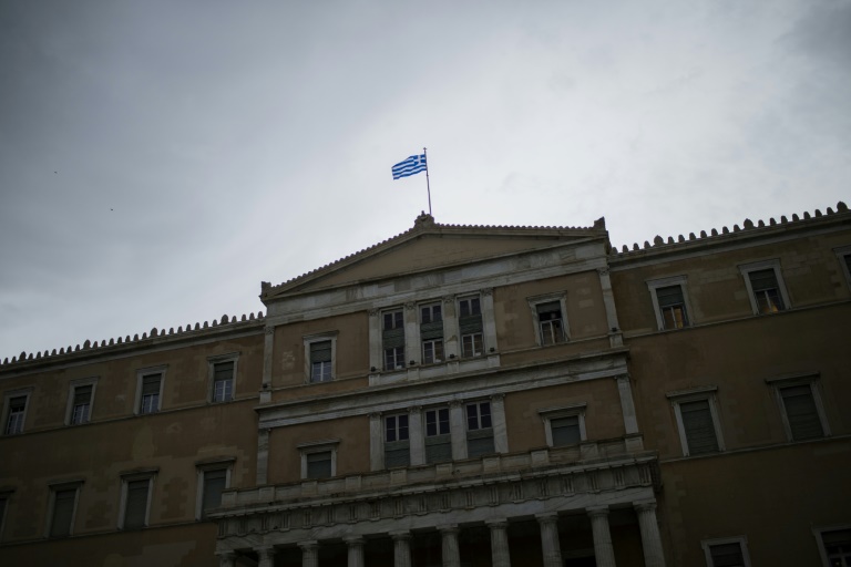 البرلمان اليوناني يباشر مناقشة الإتفاق حول اسم مقدونيا