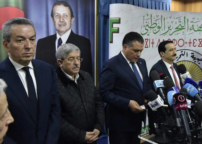 قادة أحزاب التحالف الرئاسي في الجزائر بعد اجتماعهم في العاصمة الجزائرية في 2 فبراير 2019