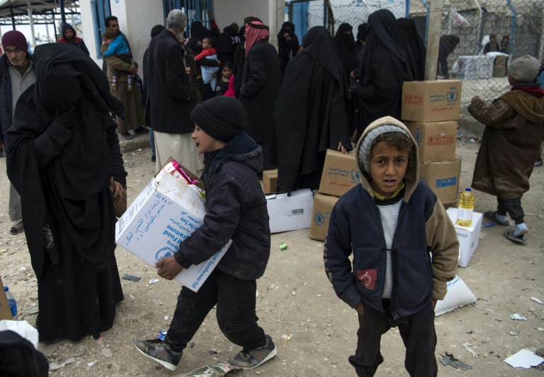 سوء التغذية يلاحق الأطفال الخارجين من آخر نقاط داعش في شرق سوريا