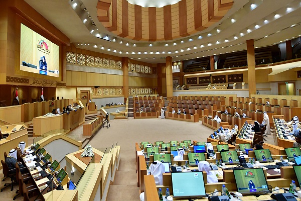 البرلمان الإماراتي يقر قانونا لتنظيم مزاولة الطب البشري