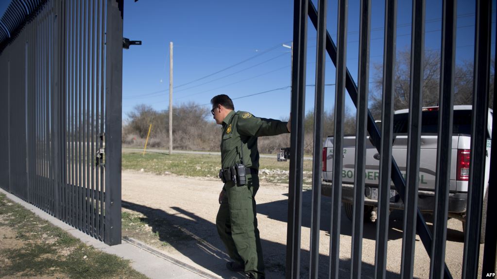 الولايات المتحدة سترسل 3750 جنديا إضافيا إلى الحدود مع المكسيك